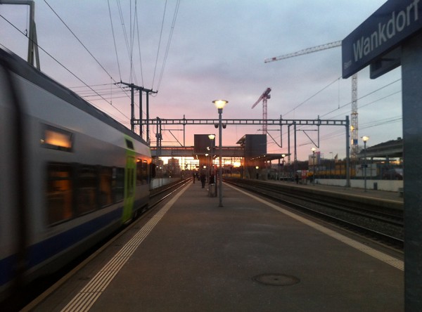 SBB-Station Wankdorf im Abendlicht